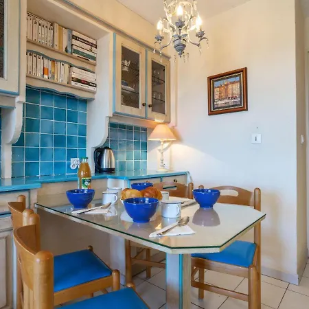 公寓 Les Parcs De Grimaud-7 By Interhome